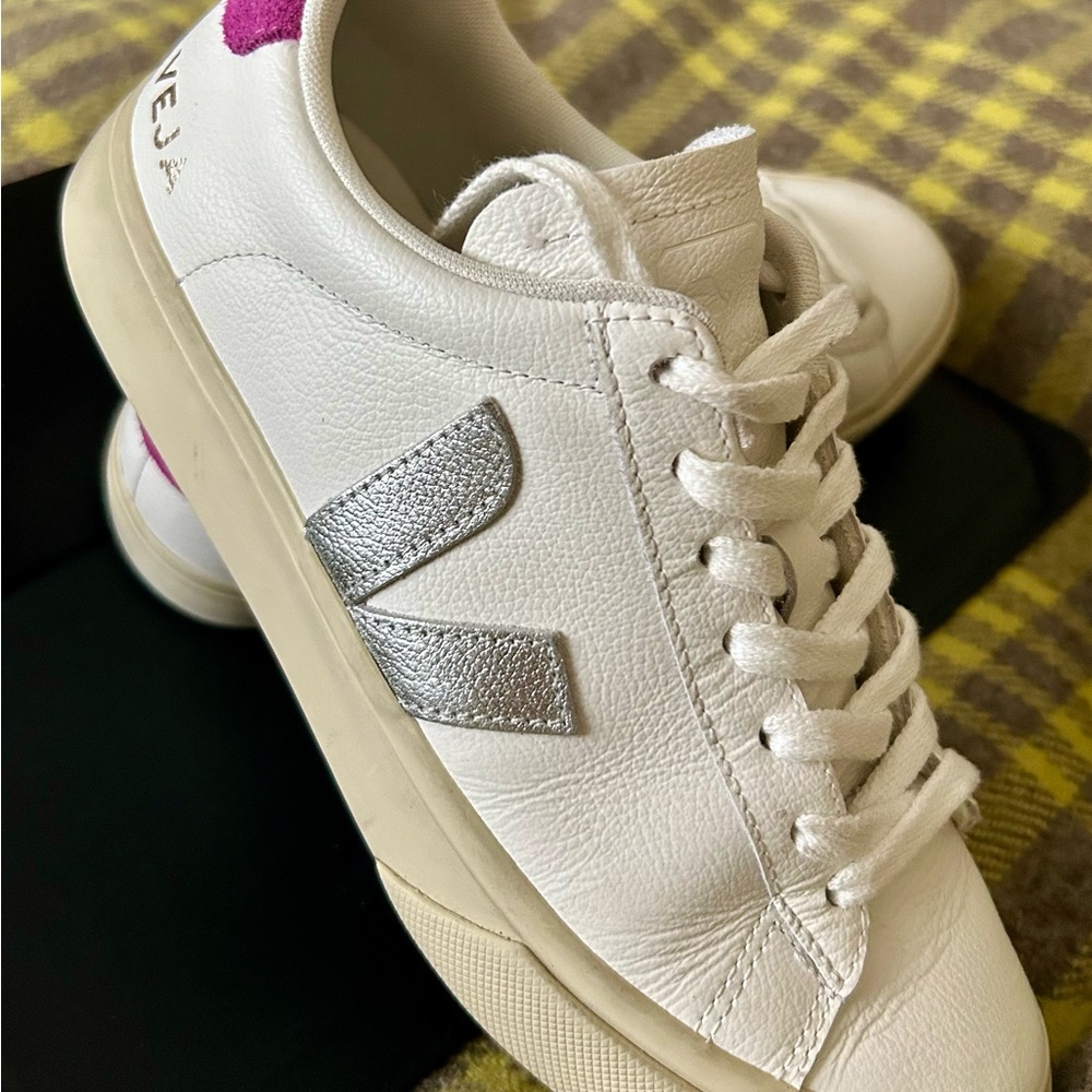 Veja Campo Leather Sneakers - White, Silver & ultraviolet size 7